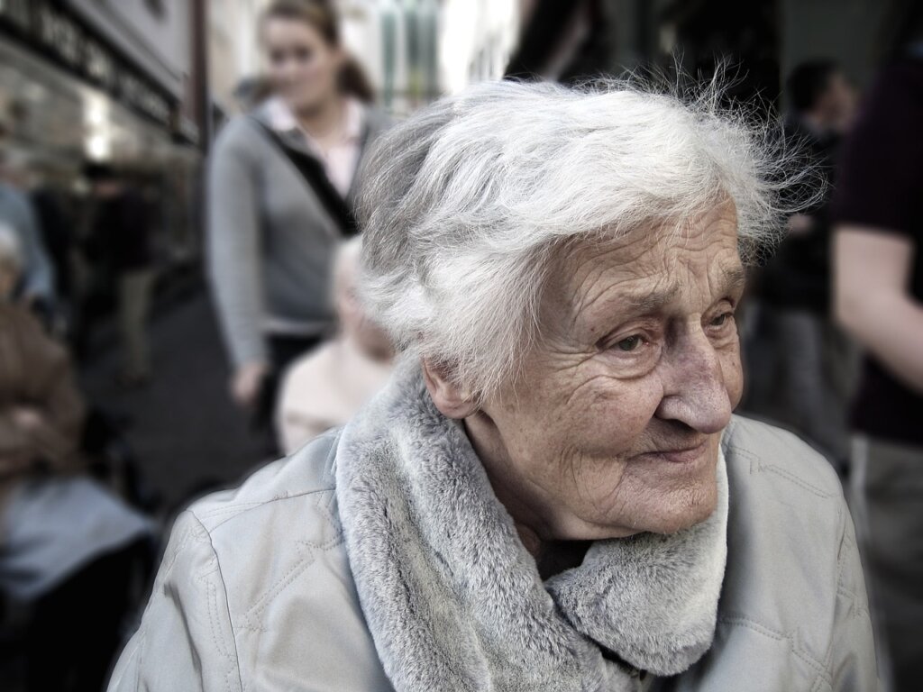 woman senior old aged elderly 100343